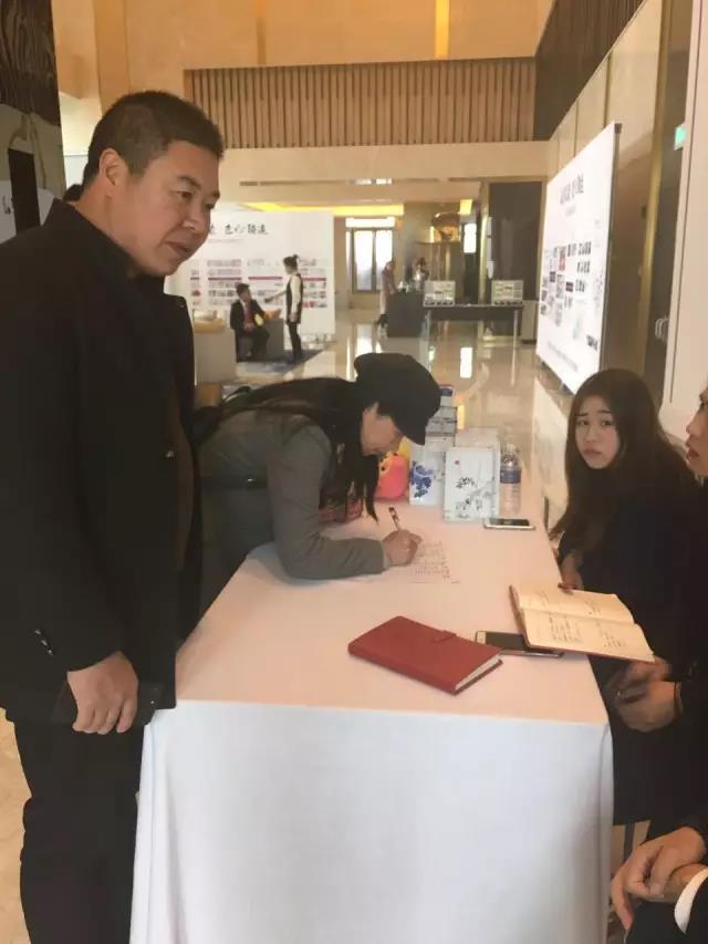 無錫紫蘋果裝飾