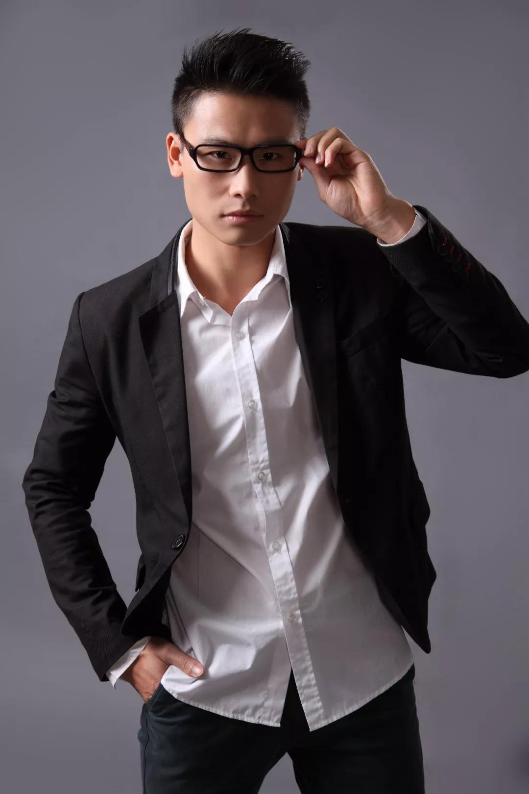 無錫紫蘋果裝飾 黃瑞.jpg