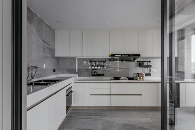 現(xiàn)代簡約裝修案例，體現(xiàn)年輕人的活力！